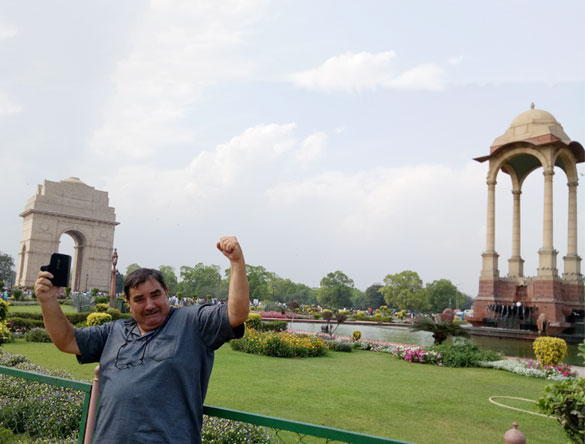 Guest Carlos at India Gate Delhi