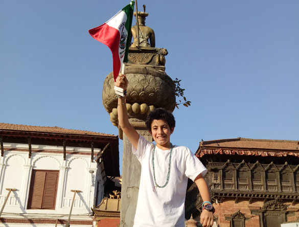 Gabriel Saba Sasson enjoying Kathmandu tour